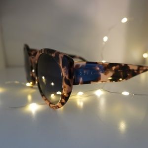 Diff Eyewear Accessories - Diff Eyewear Sunglasses Diff Eyewear Accessories - Diff Eyewear Sunglasses